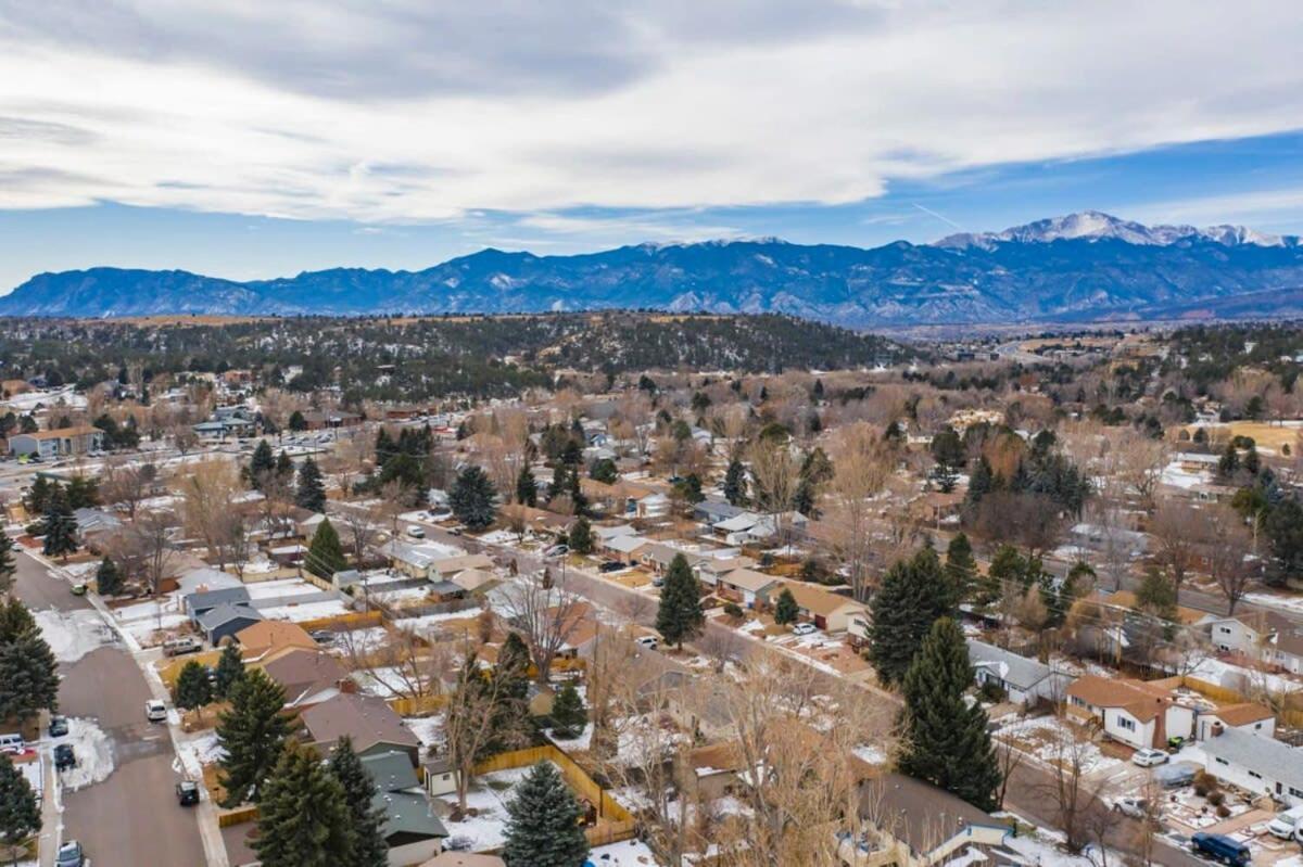 4Bd Centrally Located Dog-Friendly Close To Park Villa Colorado Springs Exterior photo